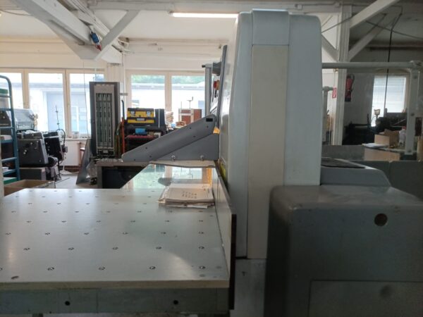 Papierschneidemaschine Polar 115 E – Bild 3